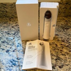 Arbonne Intelligence Genius Ultra